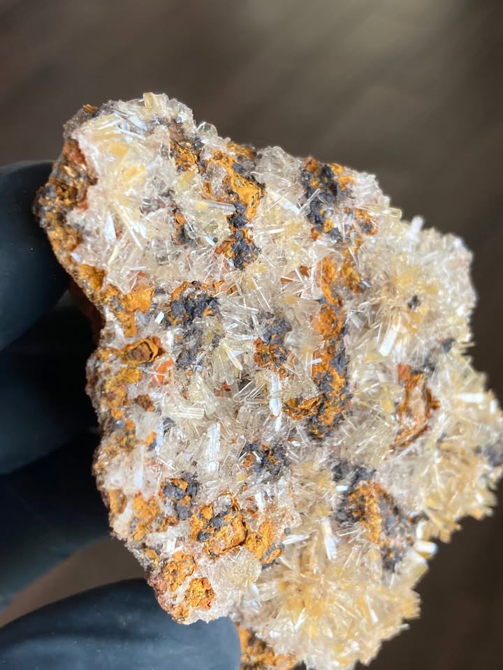 🔥 Hemimorfita con microcristales en roseta