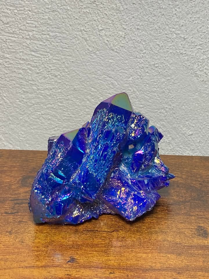 Cluster de Cuarzo Aura Azul Intenso