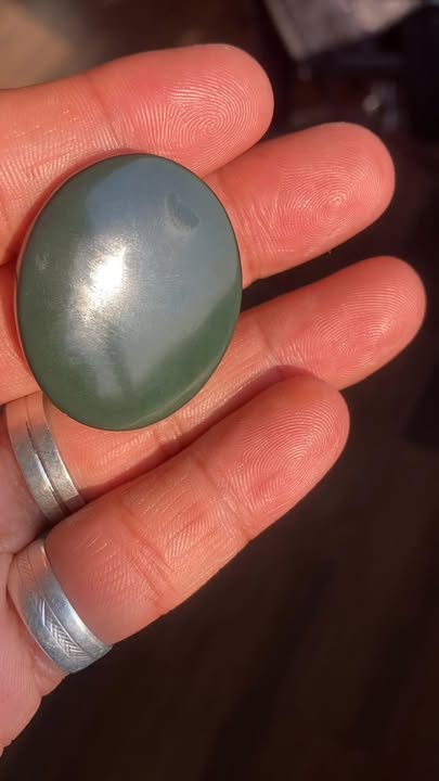 Obsidiana Arcoíris (Incluye base de acrílico)
