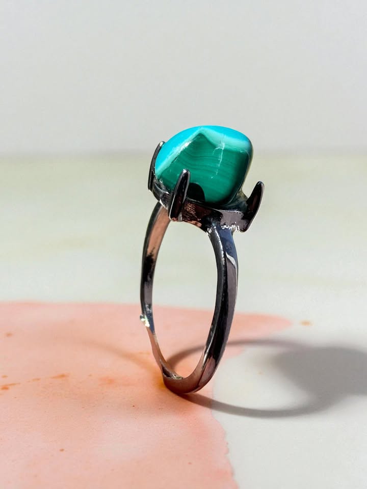 Anillo ajustable con Malaquita